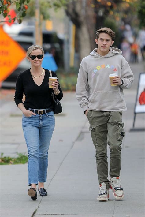 Reese Witherspoon Seen With Her Son In Brentwood 01 GotCeleb