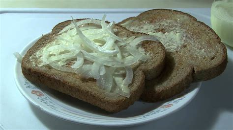 Pile the corned beef on one side, then press sandwich together. How to make a corned beef sandwich - YouTube