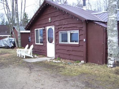 Situated on the shores of lake superior this vacation will be one to always remember. Mile Creek Cabins - Resorts - 10784N Whitefish Point Rd ...