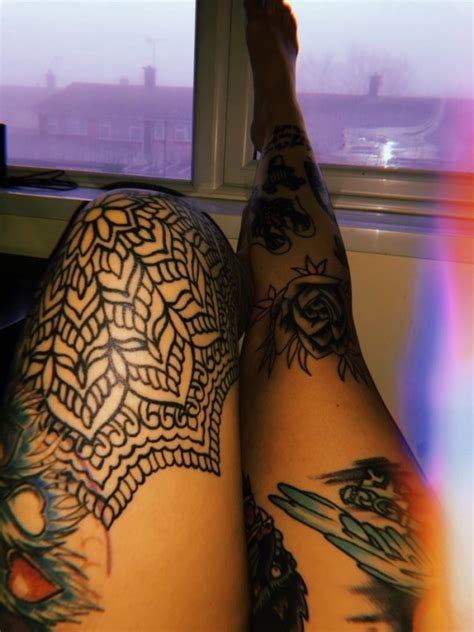 Too much empty space can make some sleeves look unfinished. knee tattoos on Tumblr