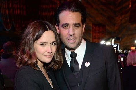 These Hollywood Celebs Couple Are Proving That Love Can Beat Everything