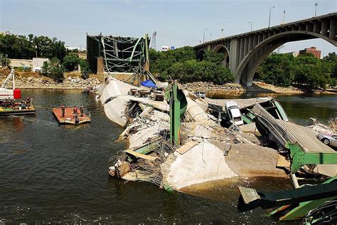Special Displays Mark 10 Year Anniversary Of I 35w Bridge Collapse