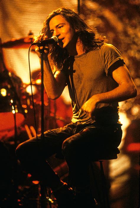 Recordemos El Unplugged De Pearl Jam Y La Manifestación De Eddie Vedder Sobre El Aborto