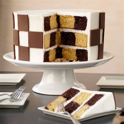 What A Great Move For Your Next Party Use The Checkerboard Cake Set To