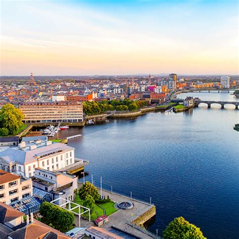 A podcast from @buzzfeed where editors ryan @broderick and @katienotopoulos explore the weirdest corners of the internet. Discover | Limerick.ie
