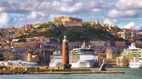 Porto di Napoli - Transfer Privato - Viaggio Con Stile!