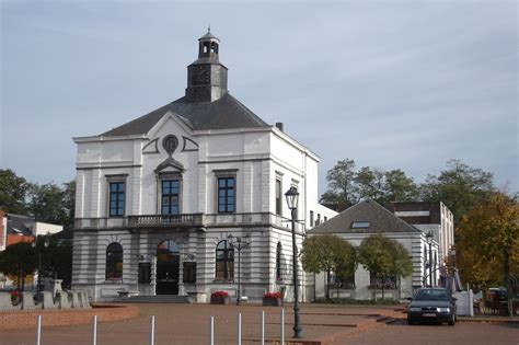 Service planet of hotels offers to book accommodations in leopoldsburg. Gemeentehuis Leopoldsburg | België