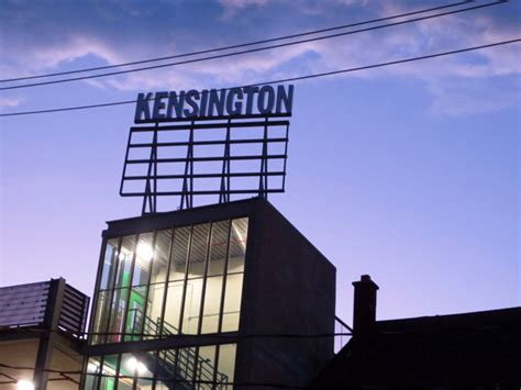 We did not find results for: kensington-market-sign-toronto-at-night | Loulou Downtown