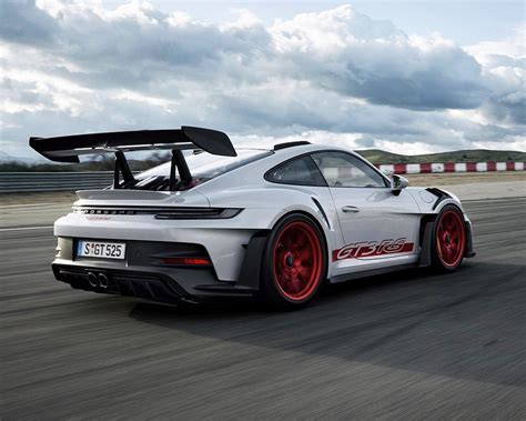 2023 Porsche 911 Gt3 Rs Debuts With An Insane Rear Wing And More Power