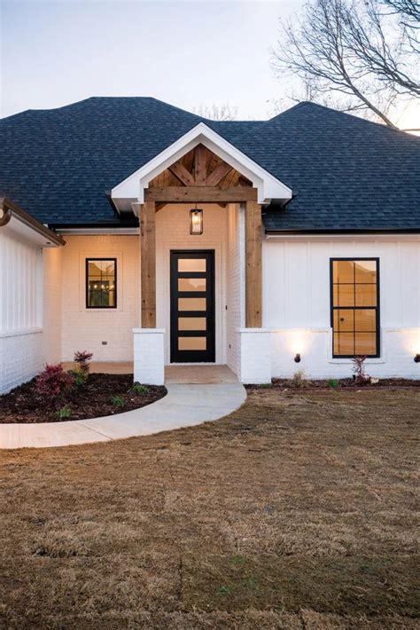 Our East Texas Modern Farmhouse Share It Sister White Exterior