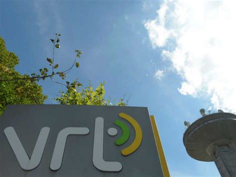 Het biedt je tekst, beeld en audio gebundeld in rubrieken en dossiers, met extra duiding door onze experten. Vrt Nieuwslezers : Dit Moet Je Weten Over Sporthunk Aster ...