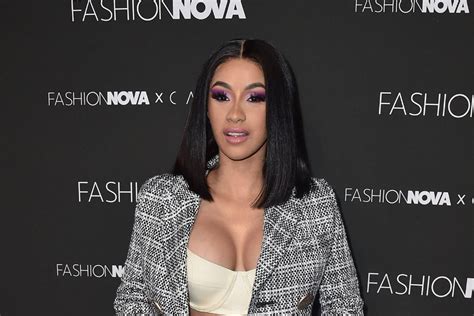 Fans, who subscribe to their here are the top 10 highest earning content creators on onlyfans. Wait a second - How much money is Cardi B making on ...