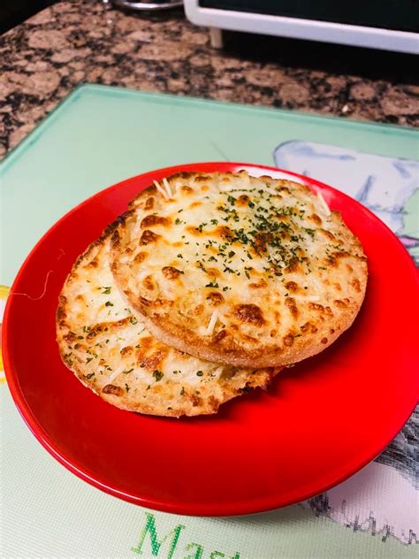 4.7 out of 5 stars 86 ratings | 6 answered questions currently unavailable. English Muffin Garlic Bread: Directions, calories ...