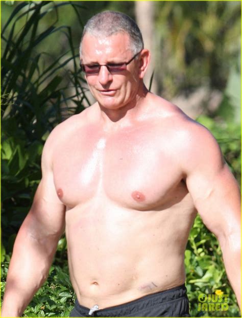 Free Sexy Chef Robert Irvine New Leaked Frontal Nude Selfie Photos Hot Sex Picture
