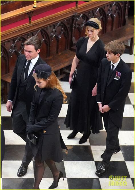 Photo Princess Beatrice Eugenie Louise Windsor Qeii Funeral Images 03