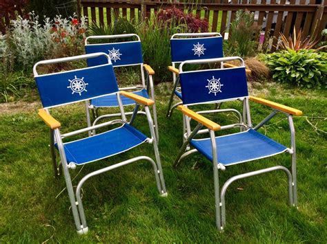 With an open patio, you can easily fit one or more large lounger chairs in the grass or on the patio. Folding boat deck chairs, Set of 4 Saanich, Victoria - MOBILE