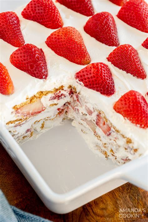Strawberry Icebox Cake Amanda S Cookin One Pan Desserts