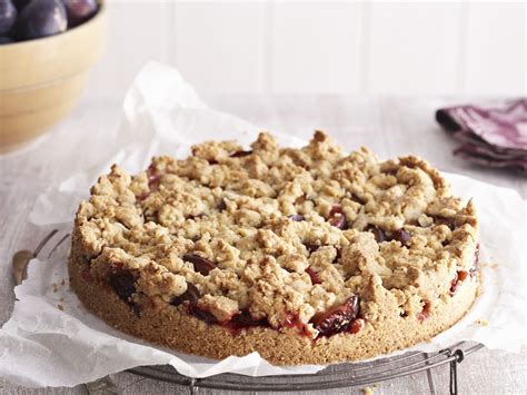 Zwetschgenkuchen mit Mandel-Streuseln Rezept