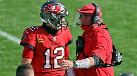 Tom Brady Signing Extension With Bucs Wouldnt Be Surprising Coach