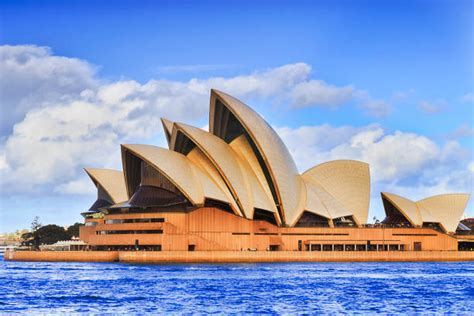 Sydney Opera House Side View Stock Photos Pictures And Royalty Free