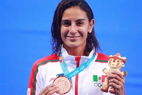 Her birthday, what she did before fame, her family life, fun trivia facts, popularity rankings, and more. Paola Espinosa, clavadista, madre y hacedora de milagros ...