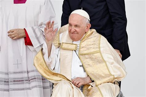 Jesus Gives People The Power To Love Everyone Even Enemies Pope Says
