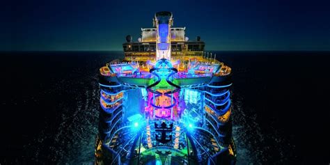 Symphony of the Seas | The LARGEST Cruise Ship | Perfect Yacht Charter