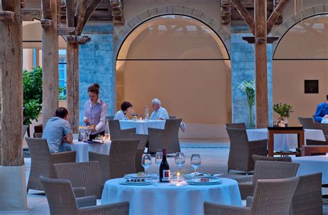 Hotel le couvent des minimes. Le Couvent Des Minimes Hotel & Spa in Mane, France