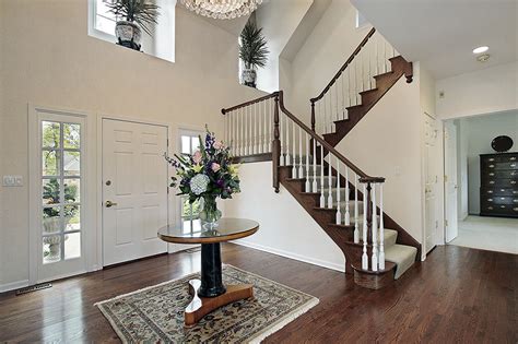 9 Inspiring Half Turn Staircase Ideas That Suit Any Space Homenish