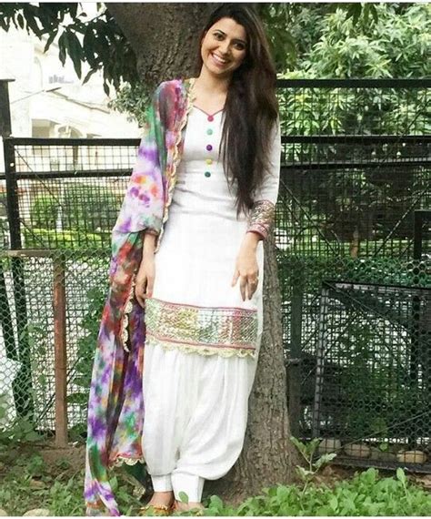 Pin By 🥰ਸ਼aਵia ਖaਤੂun🥰 On Nimrat Khaira Simple Pakistani Dresses