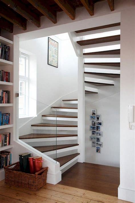 5 Tips For Choosing Staircase For Small Spaces Dhomish