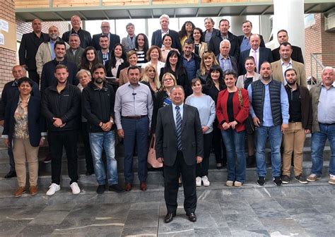 Η σταυρούλα δημητρίου γεννήθηκε στους φιλιάτες θεσπρωτίας, μεγάλωσε και σπούδασε στην αθήνα. Κατάθεση ψηφοδελτίου του συνδυασμού «αιγιάλεια τώρα» του ...