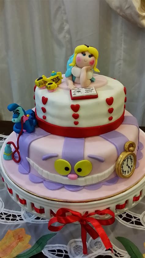 Yellow cake/butter cake recipe help. Sweet Creations: Alice in wonderland tier cake