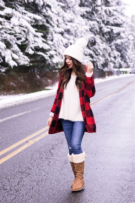 2 Snow Outfits That Are Chic And Comfy Snow Outfit Winter Fashion Outfits Casual Winter Outfits
