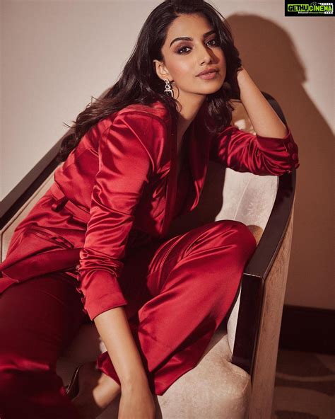 Meenakshi Chaudhary Instagram 💥💥💥 Styled By Riechamallick Shot By