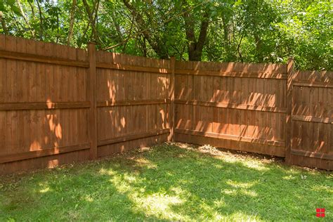 Renovate Your Wood Fence in Minutes