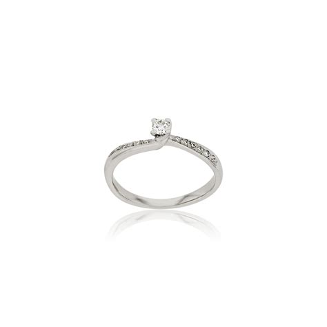 Ονειρεμένα μονόπετρα δαχτυλίδια από την Skaras Jewels | WeddingTales.gr