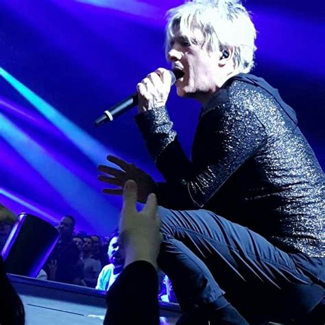 Ils ne sont qu'amoureux de toi. Épinglé par Indochine Fan sur Indochine 13 (2017) | Indochine