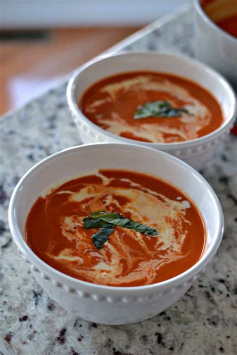 Tomato Bisque An Easy One Pot Creamy Tomato Lovers Soup