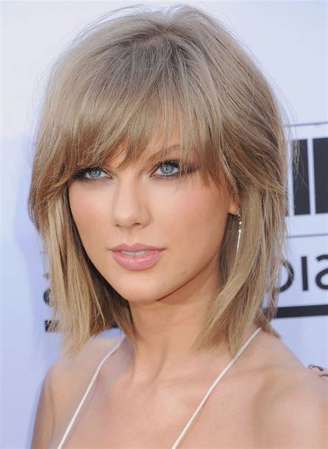 Here's how to get the latest and greatest celebrity haircuts that feature fringe. 16 Easy Layered Hairstyles with Bangs