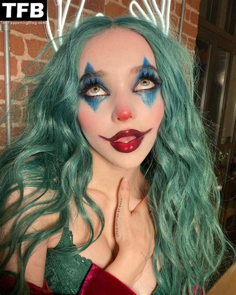 Dove Cameron Looks Hot In A Sexy Joker Costume At The Halloween Party