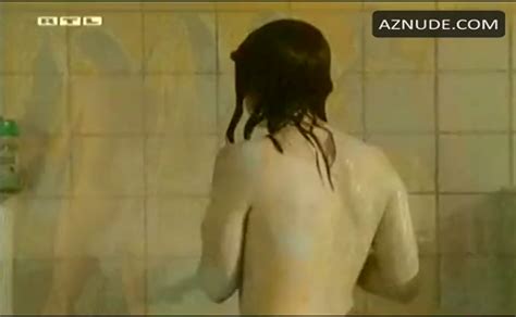 Cheryl Shepard Breasts Butt Scene In Hinter Gittern Der Frauenknast