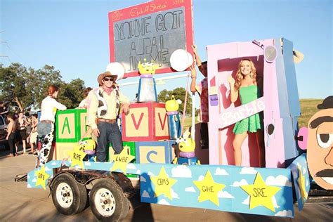 Parade Floats About Toys Homecoming Float Success 1000 Christmas