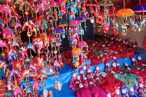 11 Best Handicraft Places In Delhi To Score Pretty Handmade Jewellery