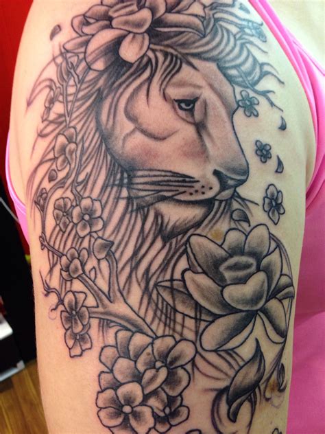 Heart Of A Lion Tattoo Heart Of A Lion Lion Tattoo Tatting Body Art