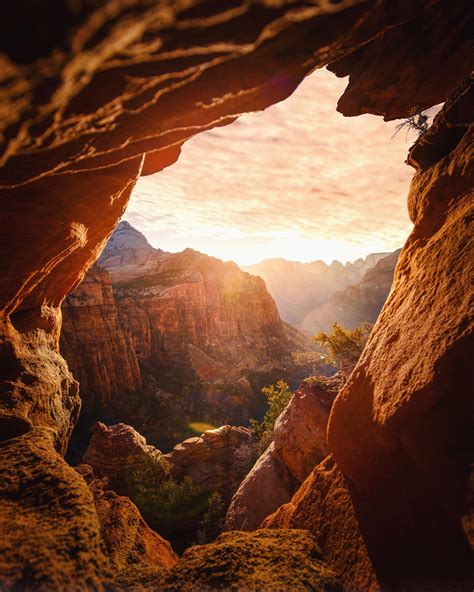 Canyon Overlook Through The Rocks Zion National Park Ut Oc