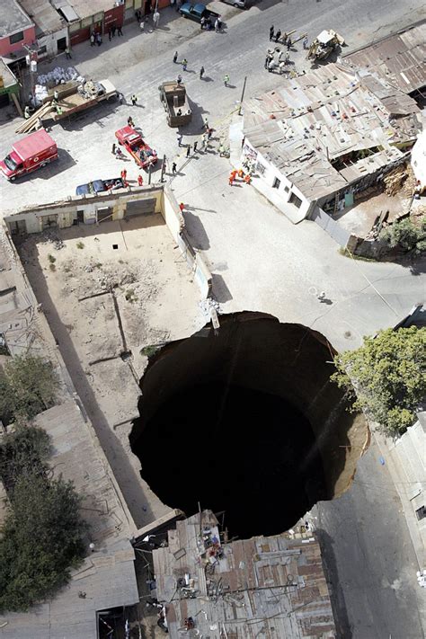 The Most Terrifying Sinkhole Pictures Youve Ever Seen Natural