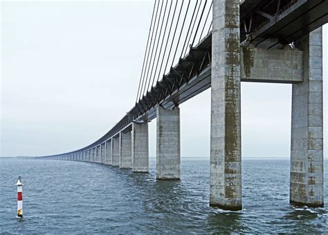 The øresund bridge is a new link between denmark and sweden. Öresundsbron