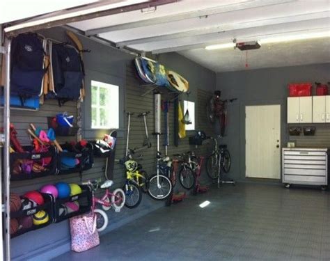 5 Ways To Reduce Your Garage Clutter