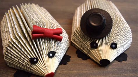 See more ideas about book crafts diy, book crafts, books. DIY Hedgehog book folding | Folded book art, Book art diy, Upcycle books